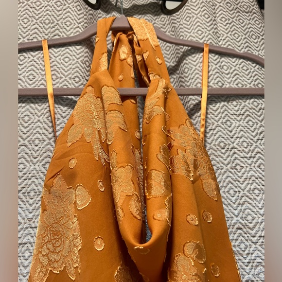 Dress - Picture 2 of 4